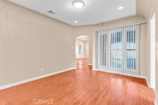 9807 S Denker, Los Angeles, CA 90047