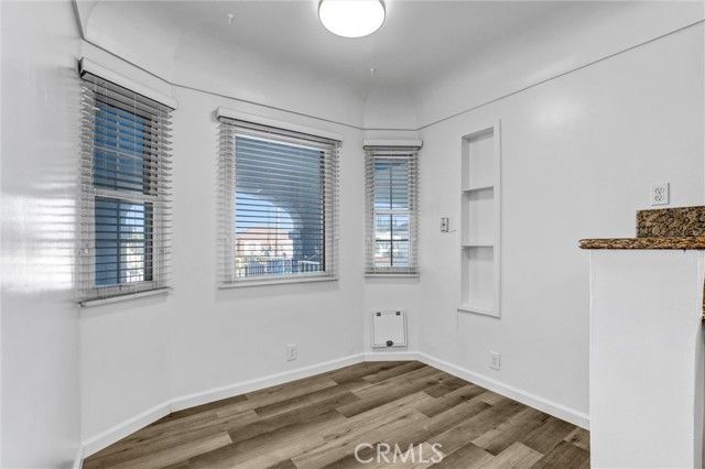 9807 S Denker, Los Angeles, CA 90047