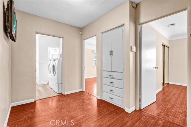 9807 S Denker, Los Angeles, CA 90047