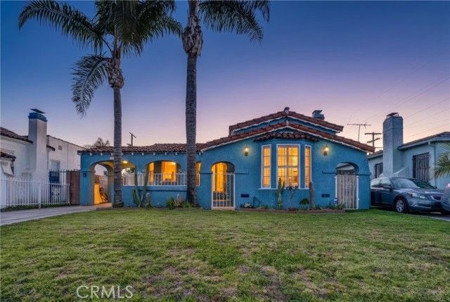 9807 S Denker, Los Angeles, CA 90047