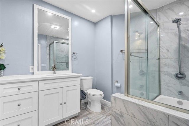 9807 S Denker, Los Angeles, CA 90047