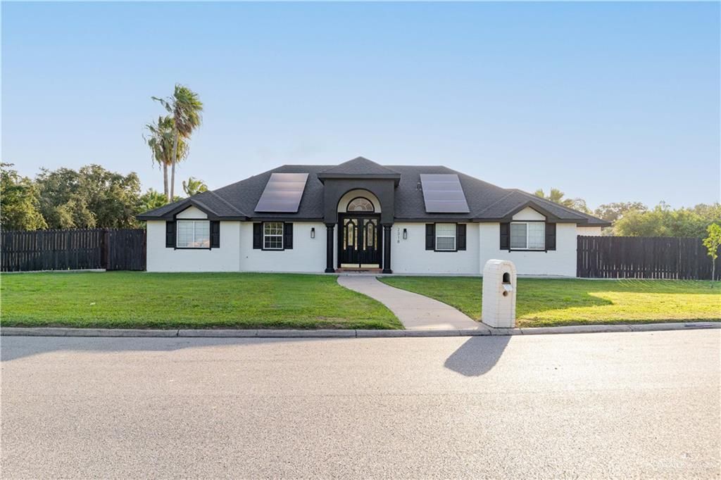 2318 Flushing Meadows, Weslaco, TX 78596