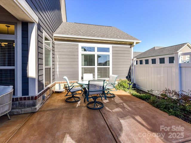 1026 Galloway Drive, Matthews, NC 28104