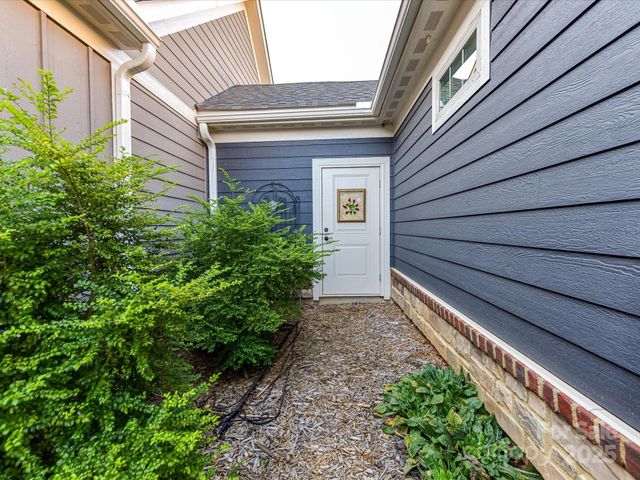 1026 Galloway Drive, Matthews, NC 28104