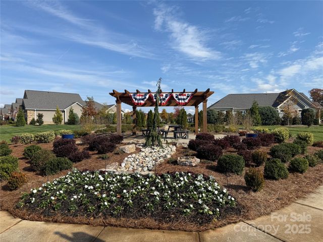 1026 Galloway Drive, Matthews, NC 28104