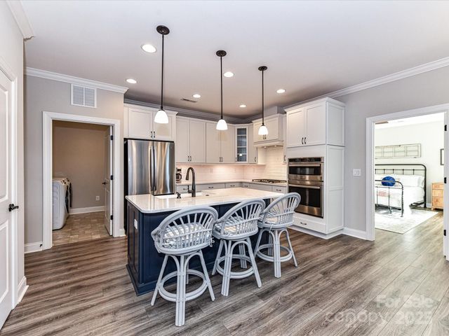 1026 Galloway Drive, Matthews, NC 28104