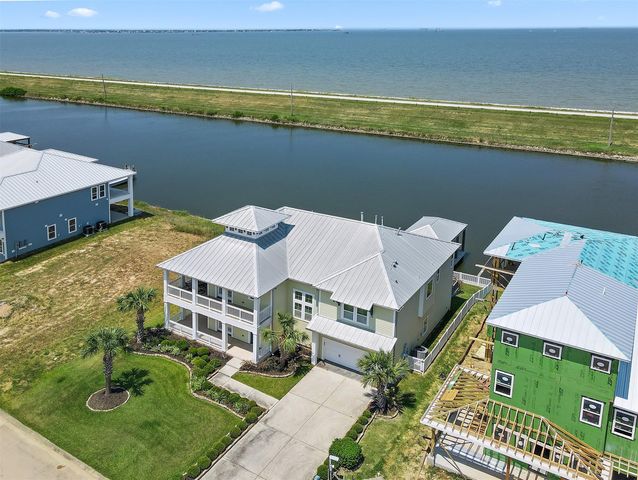 1110 Highborne Cay Court, Texas City, TX 77590