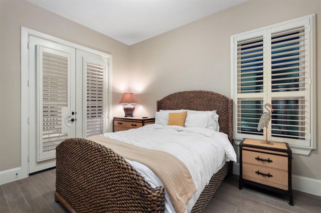 1110 Highborne Cay Court, Texas City, TX 77590