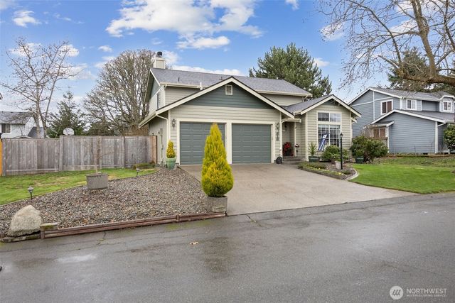 915 129th Street Ct E, Tacoma, WA 98445