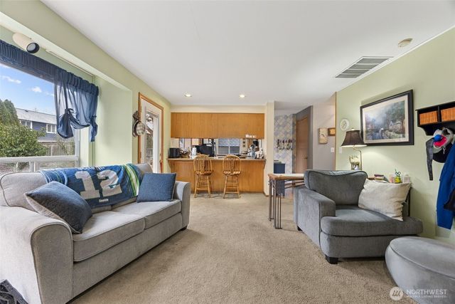 915 129th Street Ct E, Tacoma, WA 98445