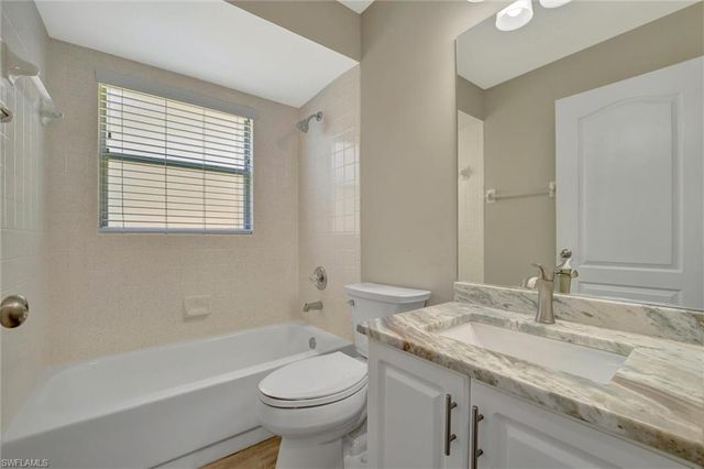 8216 Breton CIR, Fort Myers, FL 33912