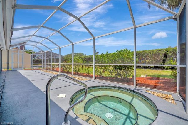 8216 Breton CIR, Fort Myers, FL 33912