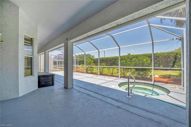 8216 Breton CIR, Fort Myers, FL 33912