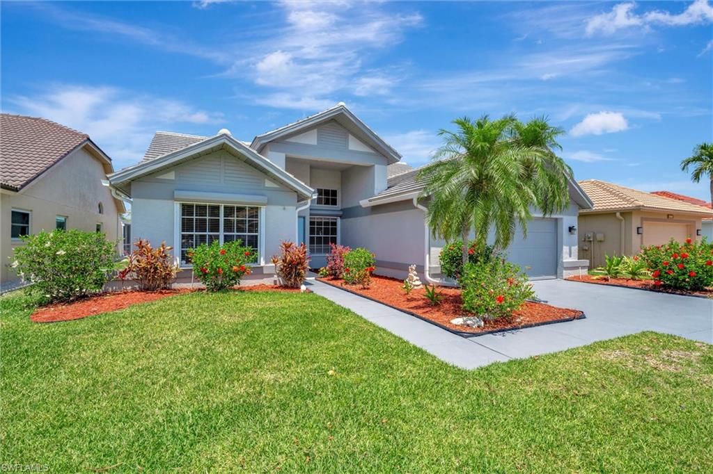 8216 Breton CIR, Fort Myers, FL 33912