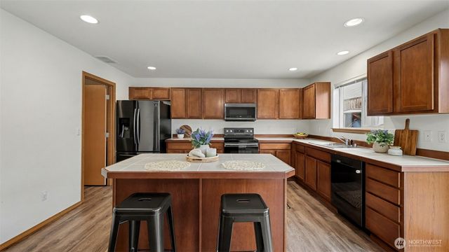 22648 128th Avenue SE, Kent, WA 98031