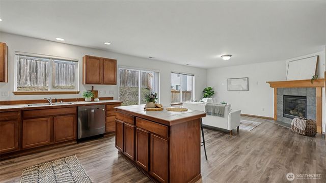 22648 128th Avenue SE, Kent, WA 98031