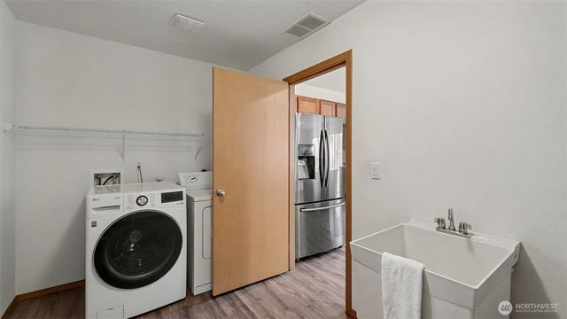 22648 128th Avenue SE, Kent, WA 98031