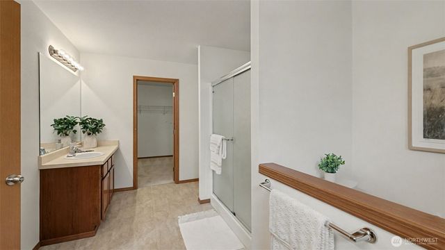 22648 128th Avenue SE, Kent, WA 98031