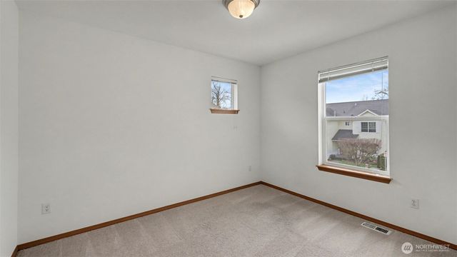 22648 128th Avenue SE, Kent, WA 98031