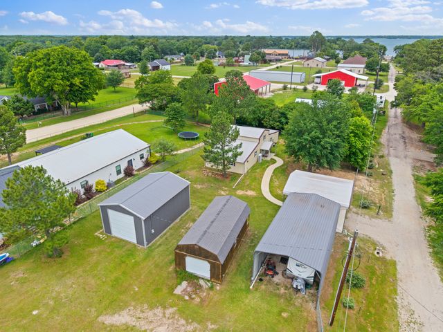 10160 Lynn Lane, Wills Point, TX 75169