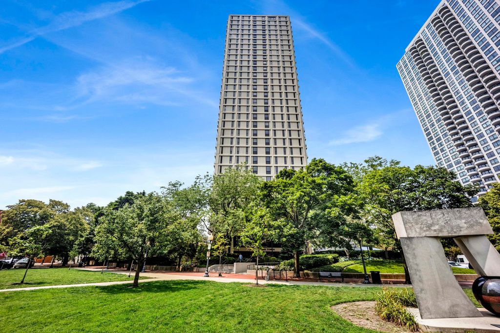 1960 N Lincoln Park West Avenue 408, Chicago, IL 60614 — exterior