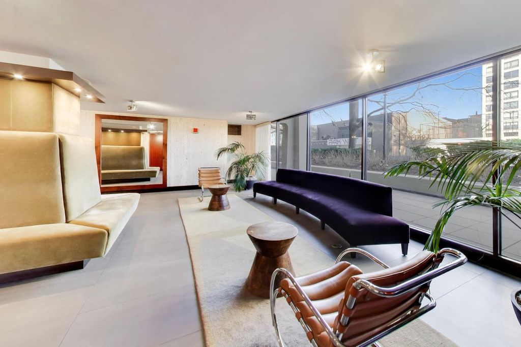 1960 N Lincoln Park West Avenue 408, Chicago, IL 60614 — photo 4