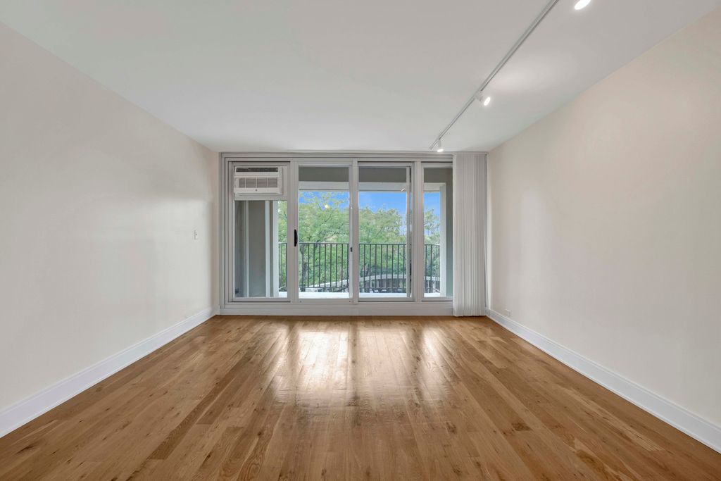 1960 N Lincoln Park West Avenue 408, Chicago, IL 60614 — photo 5