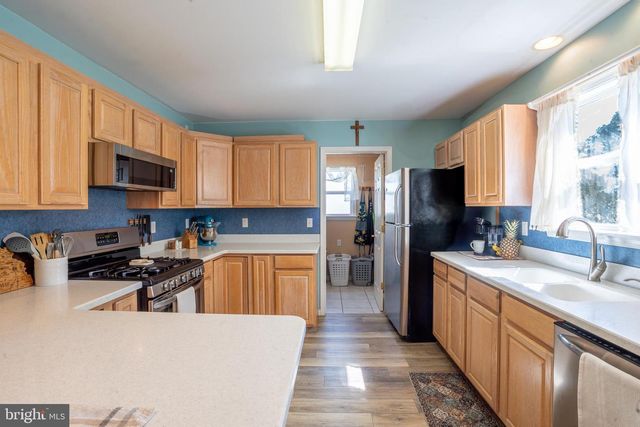 2247 PIKE DR, Greenbackville, VA 23356