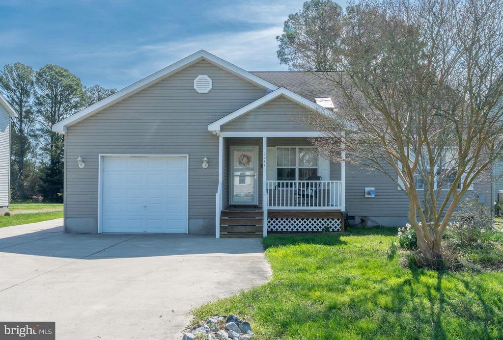 2247 PIKE DR, Greenbackville, VA 23356