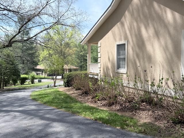 174 Oak Lane, Blairsville, GA 30512