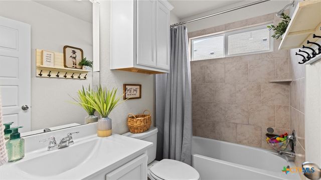 2122 Wood Drake Lane, New Braunfels, TX 78130