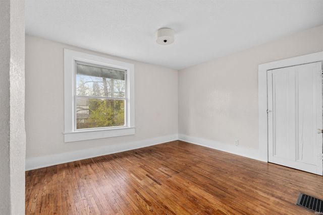 316 W Creighton Avenue, Fort Wayne, IN 46807