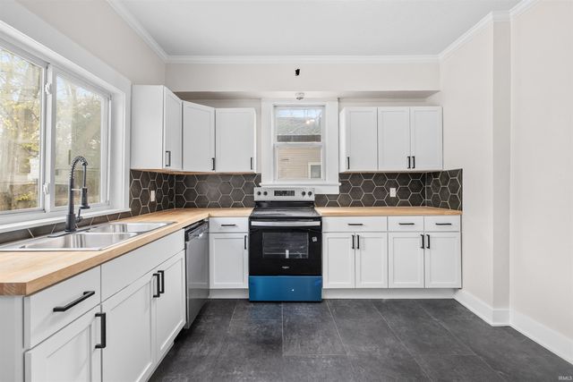 316 W Creighton Avenue, Fort Wayne, IN 46807