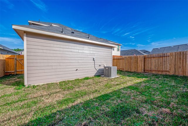 234 Emerald Thicket Lane, Huffman, TX 77336