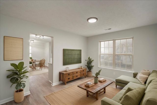 1032 Crimson Creek Drive, Lexington, KY 40509