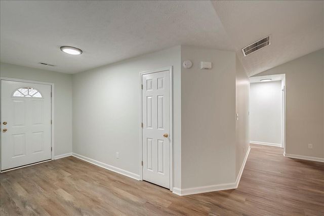 1032 Crimson Creek Drive, Lexington, KY 40509