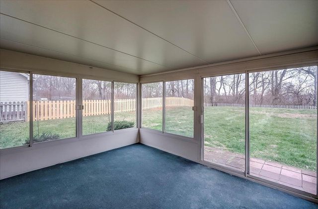 1032 Crimson Creek Drive, Lexington, KY 40509