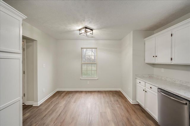 1032 Crimson Creek Drive, Lexington, KY 40509