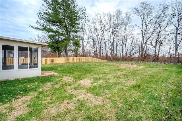 1032 Crimson Creek Drive, Lexington, KY 40509