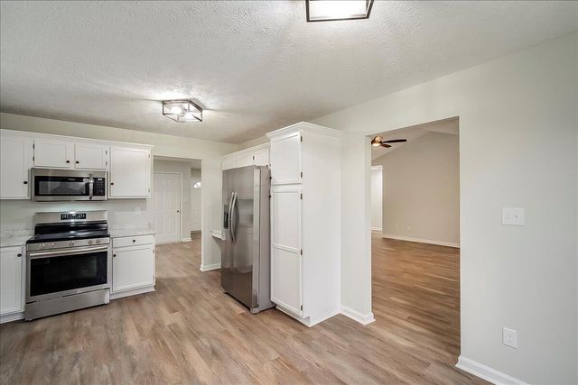 1032 Crimson Creek Drive, Lexington, KY 40509