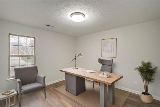 1032 Crimson Creek Drive, Lexington, KY 40509