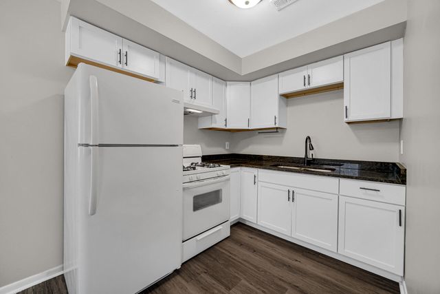 1623 Portage Avenue, Chesterton, IN 46304