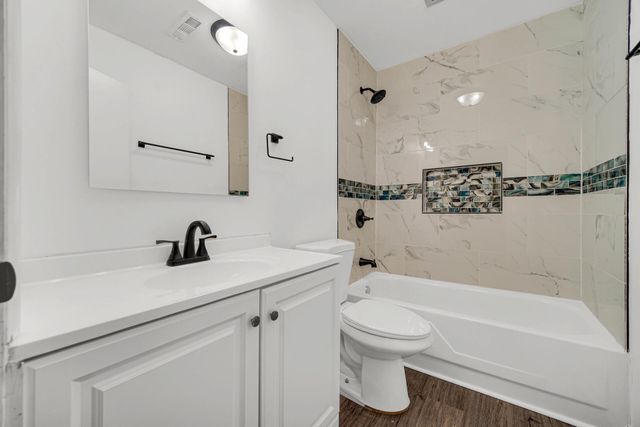 1623 Portage Avenue, Chesterton, IN 46304