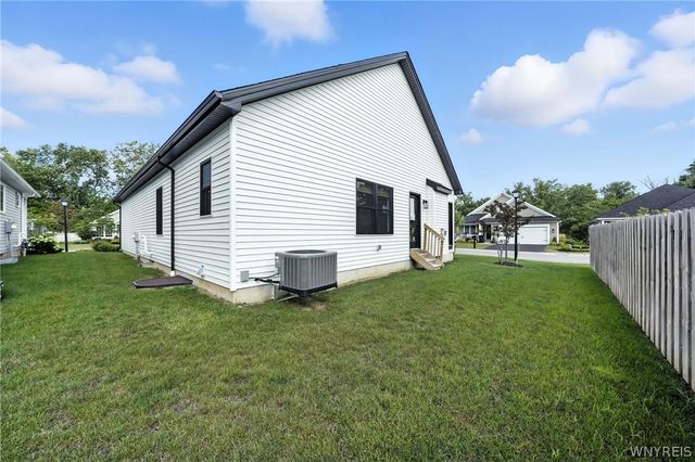 81 Grambo Drive, Lancaster, NY 14086