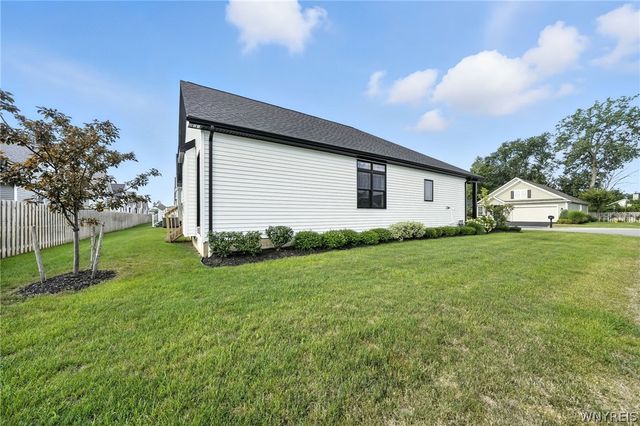 81 Grambo Drive, Lancaster, NY 14086