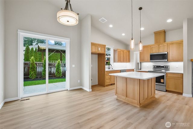 2227 124th Street SE, Everett, WA 98208