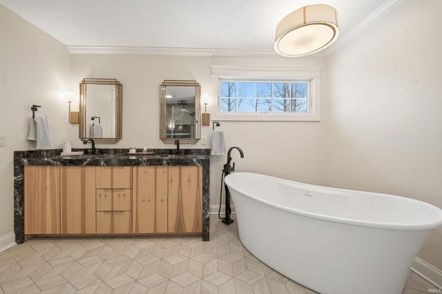 1801 Galapagos Court, Fort Wayne, IN 46814