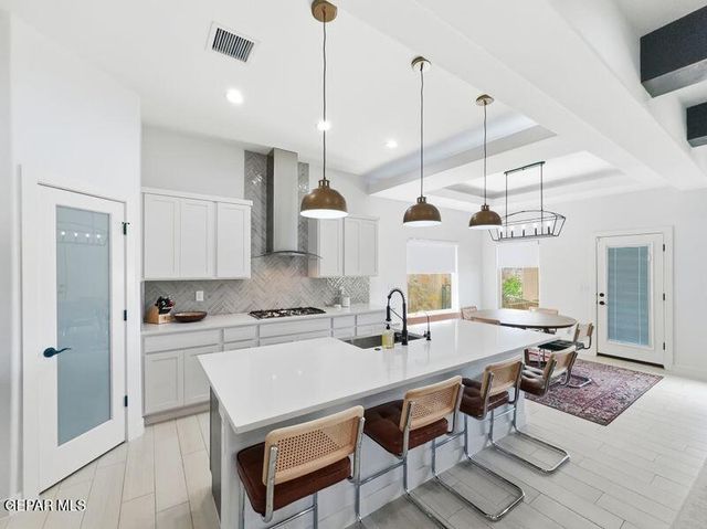 1109 BRONZE HILL Avenue, Santa Teresa, NM 88008