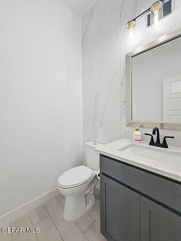 1109 BRONZE HILL Avenue, Santa Teresa, NM 88008