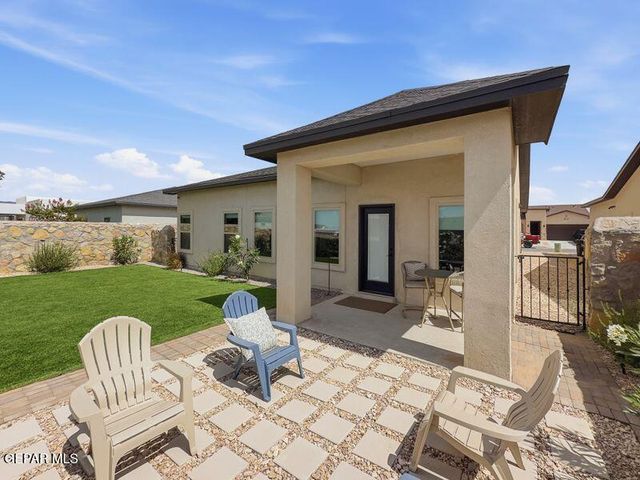1109 BRONZE HILL Avenue, Santa Teresa, NM 88008